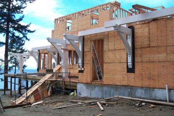 Sunshine-Coast-Cottage-British-Columbia-Canadian-Timberframes-Construction-Wall-Panels